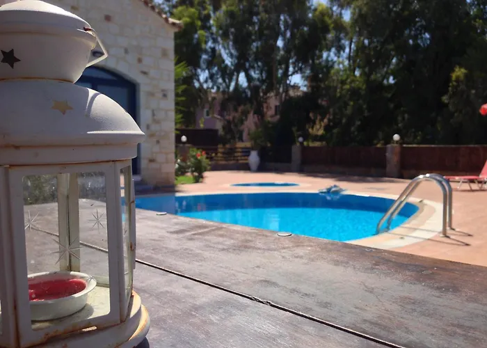 Niriides Luxury Villas