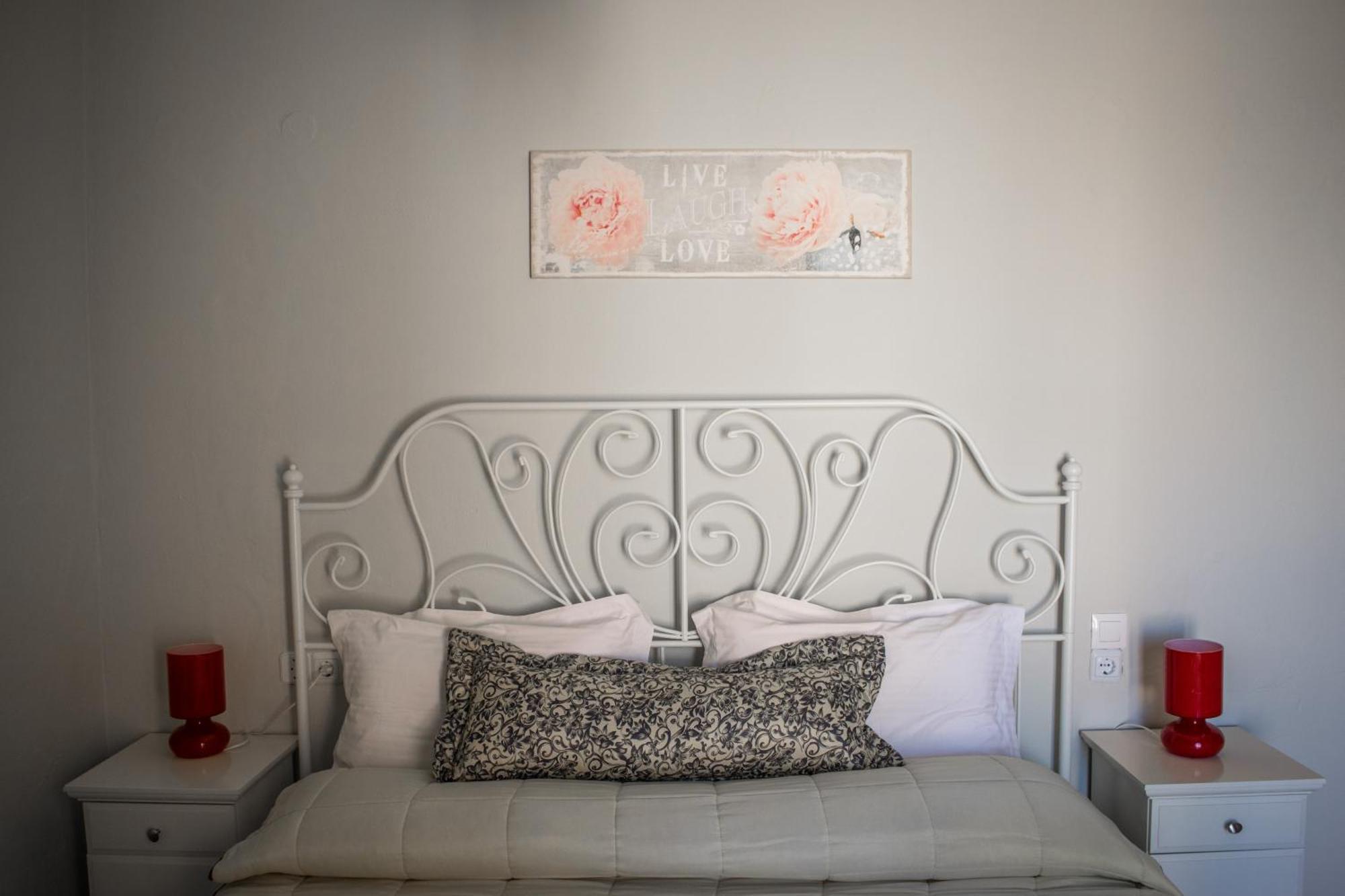Villa Niriides Luxury *