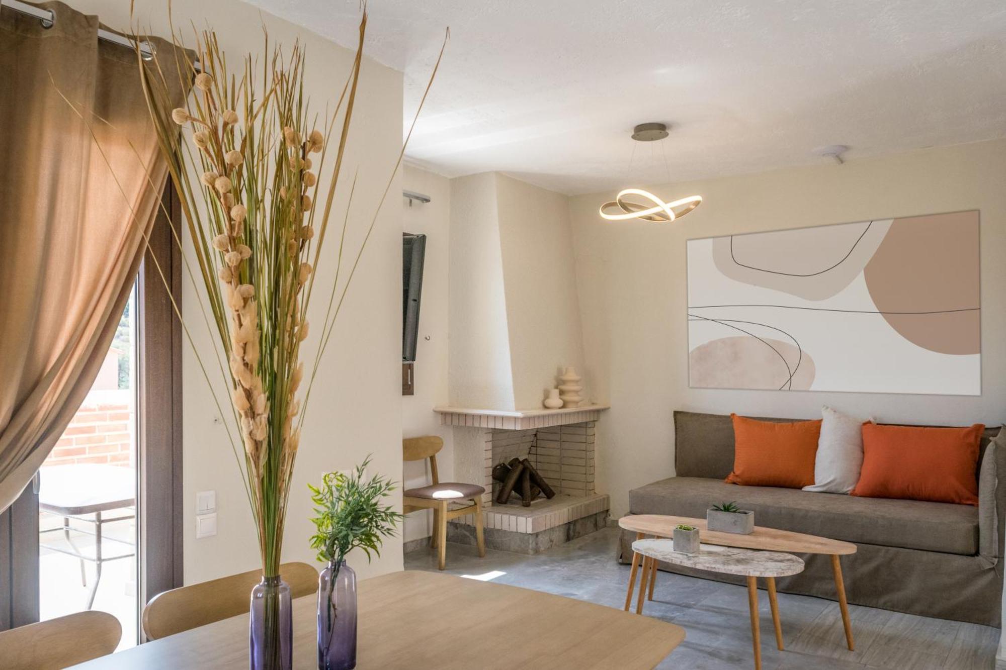 Niriides Luxury Villa