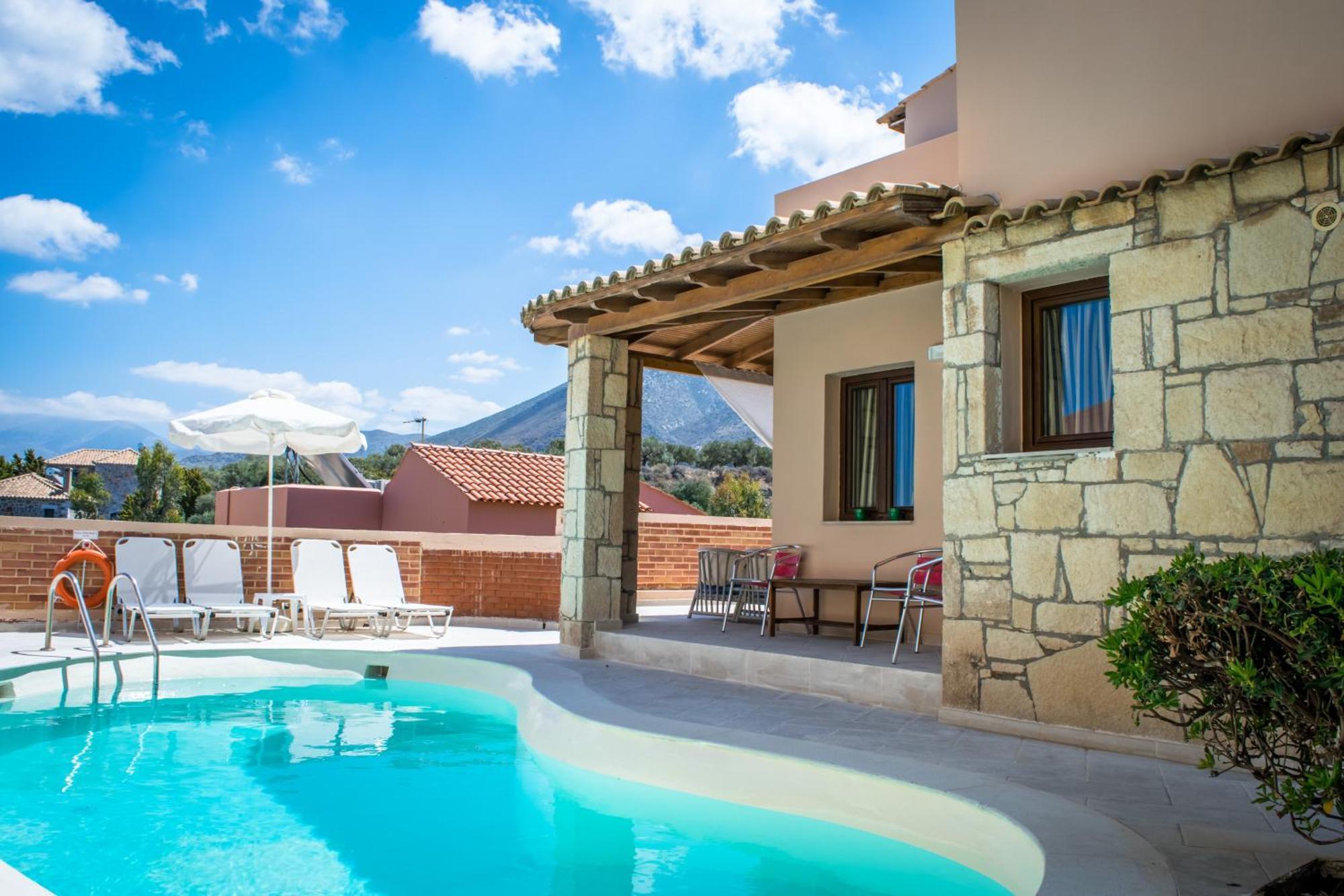 Niriides Luxury Villa