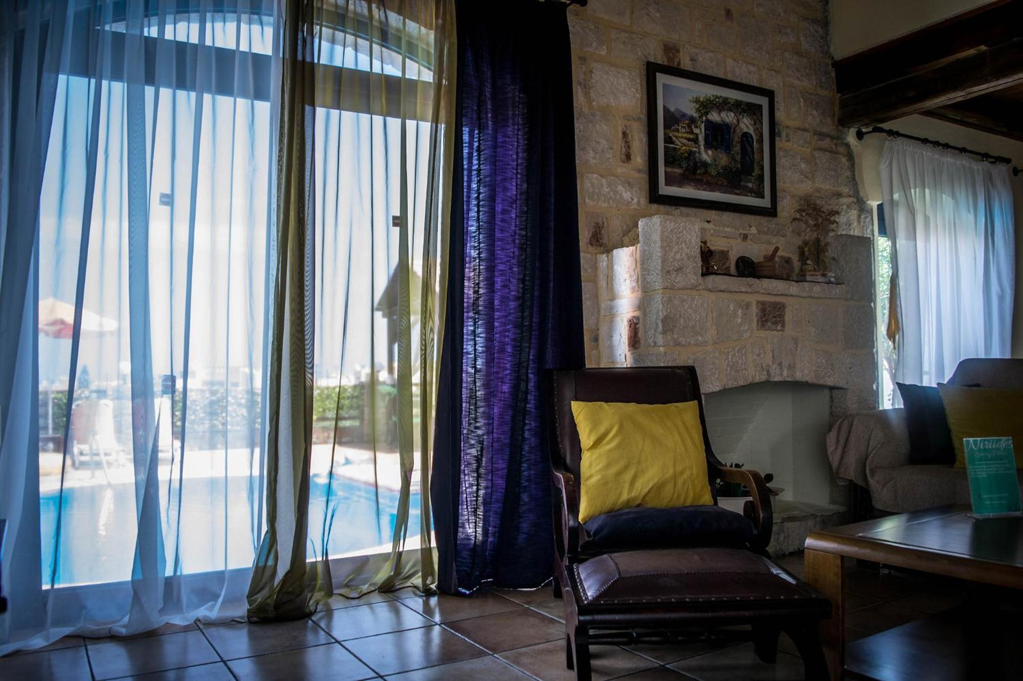 Niriides Luxury