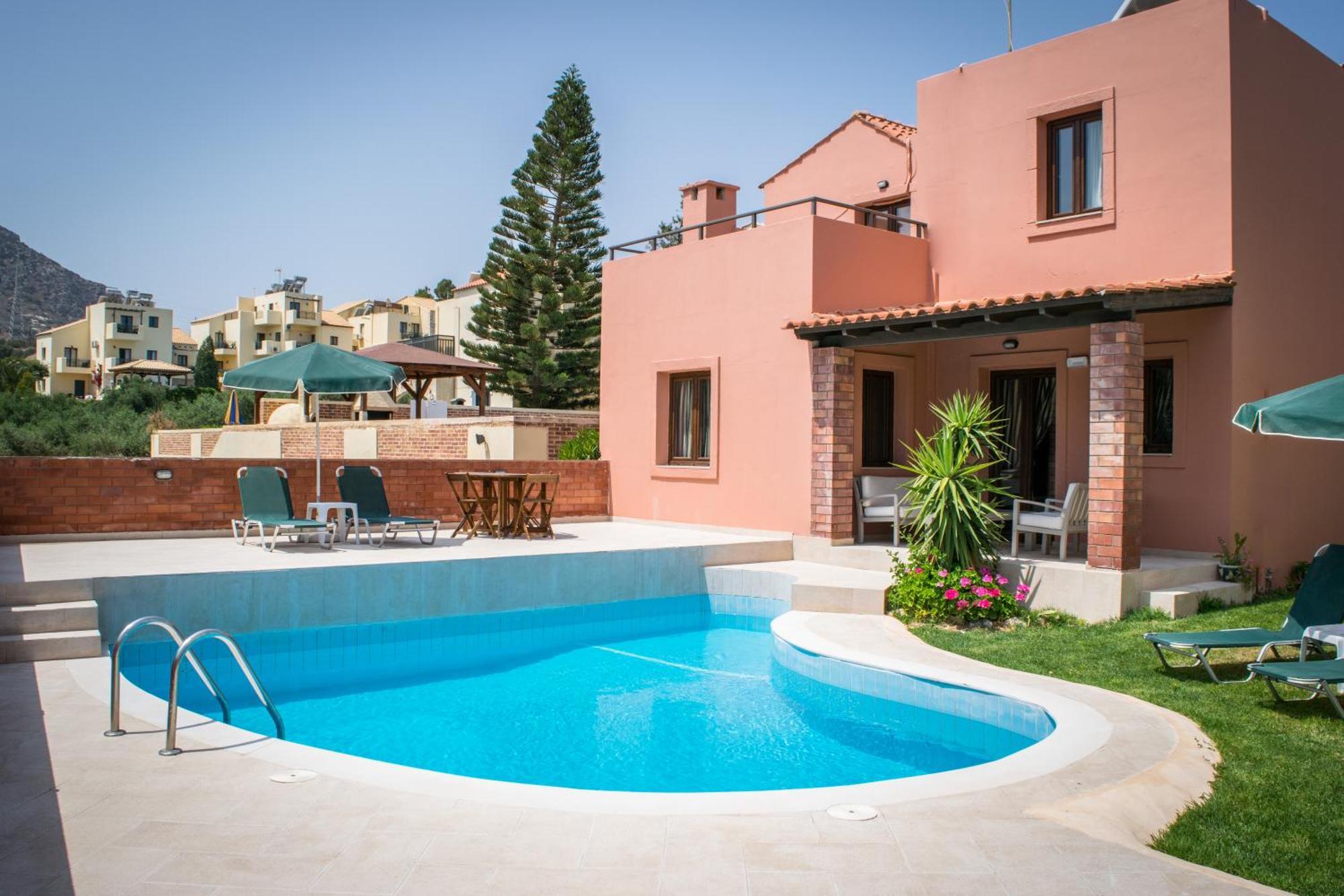 Niriides Luxury Villa *